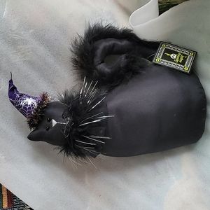 Halloween stylish cat w/satin, sparkly feathered trim & purple witch hat.